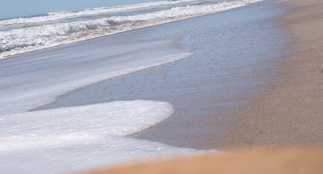 Playa de Mar Azul  - Encuentro entre el agua y la arena 